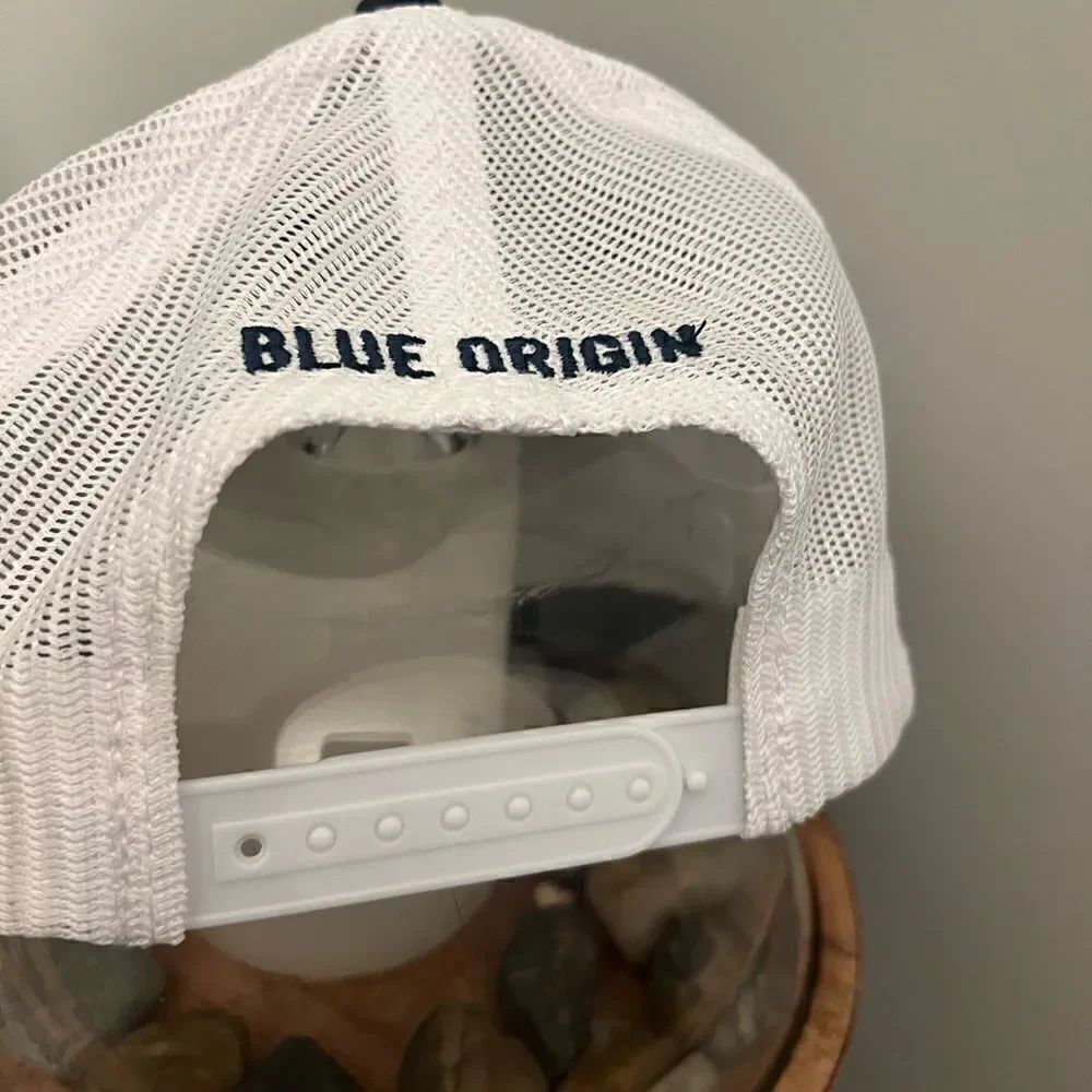 NWOT Blue Origin Feather Trucker SnapBack hat. - Picture 2 of 3